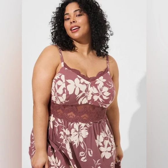 Torrid Gauze Maxi Dress in Emma Floral - Picture 2 of 4